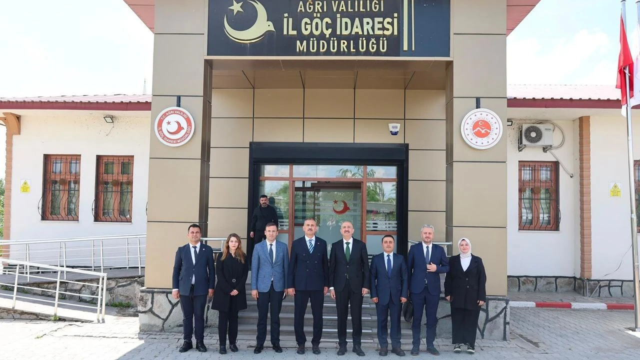 icisleri-bakan-yardimcisi-cangir-agrida-ziyaretlerde-bulundu
